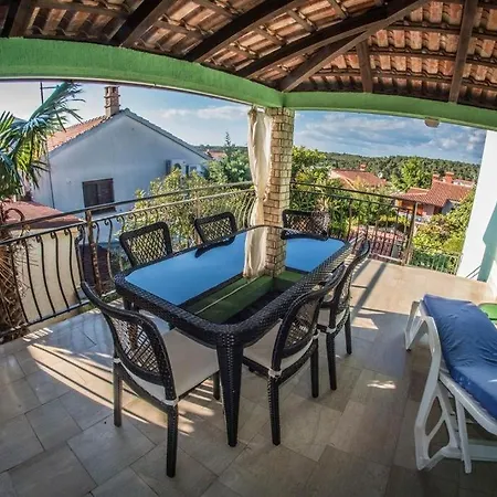 In With Balcony, Air Conditioning, Wifi 4211-1 Appartement